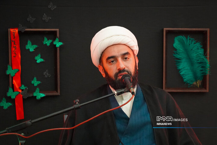 ویژه برنامه «گیسوان خاکی»