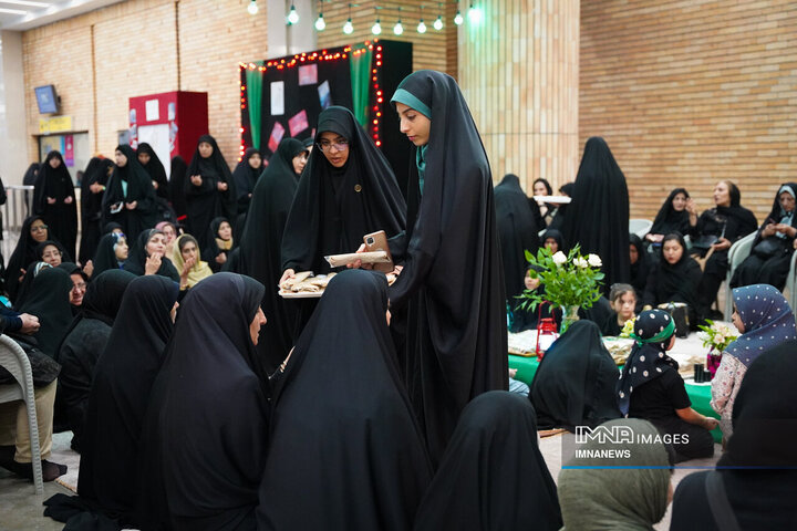 ویژه برنامه «گیسوان خاکی»