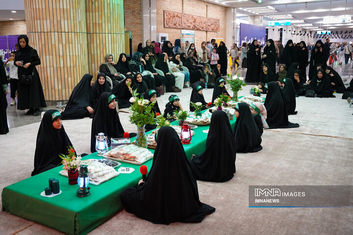 ویژه برنامه «گیسوان خاکی»