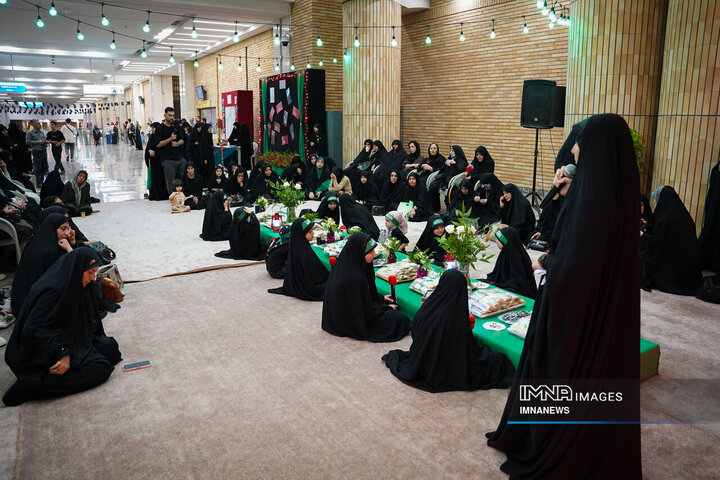 ویژه برنامه «گیسوان خاکی»