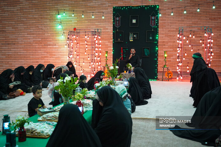 ویژه برنامه «گیسوان خاکی»