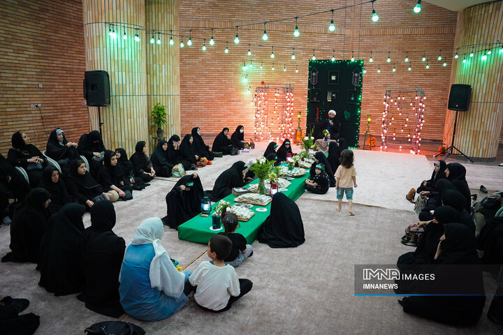 ویژه برنامه «گیسوان خاکی»