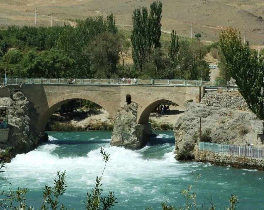 عکس پل زمان خان