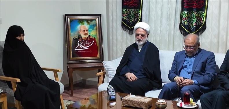 رئیس قوه قضائیه با خانواده سرلشکر شهید حاج محمد کاظمی دیدار کرد