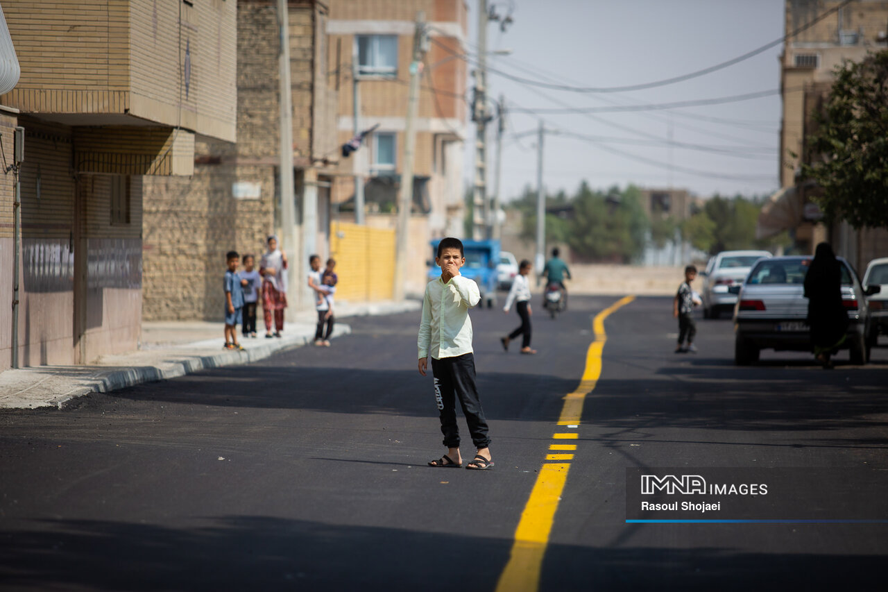 از آبان تا تیر؛ رژه افتخار ۱۴ پروژه نوبرانه در منطقه ۷ اصفهان