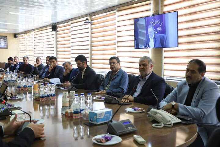 قم روی ریل خودکفایی مترو/ حمایت از تولید داخل در تأمین واگن‌ها