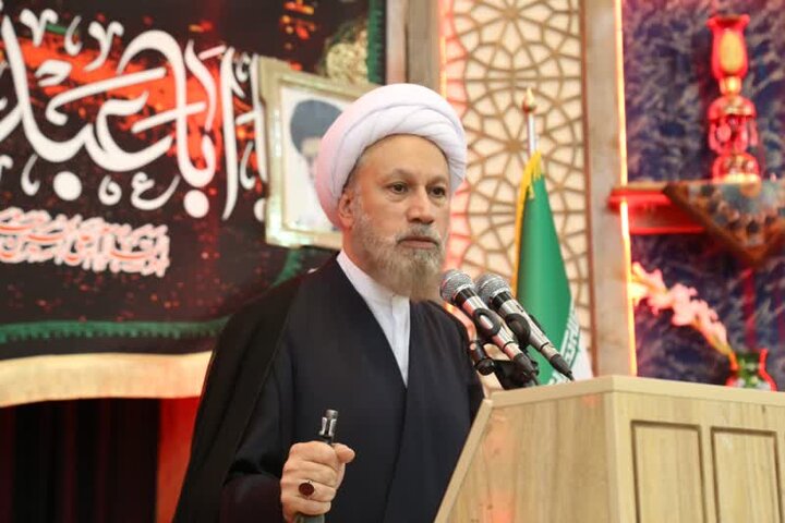 اتحاد ملی و ولایت‌پذیری، دو کلید پیروزی در برابر دشمنان/ ضرورت اطاعت از رهبری