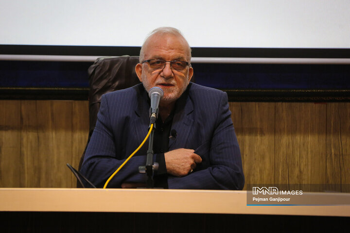 مراسم گرامیداشت و یادبود «احمد توکلی» در اصفهان