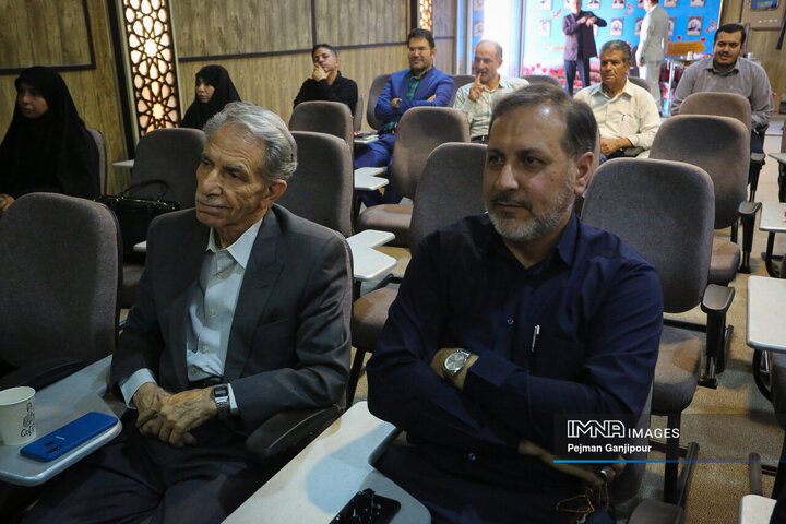 مراسم گرامیداشت و یادبود «احمد توکلی» در اصفهان