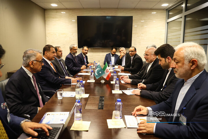 دیدار با رئیس مجلس پاکستان