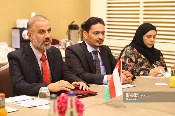 دیدار با رئیس مجلس عمان