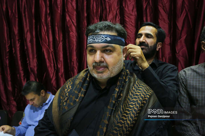 آیین بدرقه خادمان شهرداری اصفهان در اربعین حسینی به کربلا