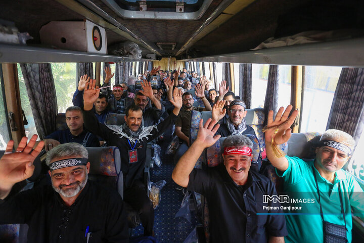 آیین بدرقه خادمان شهرداری اصفهان در اربعین حسینی به کربلا