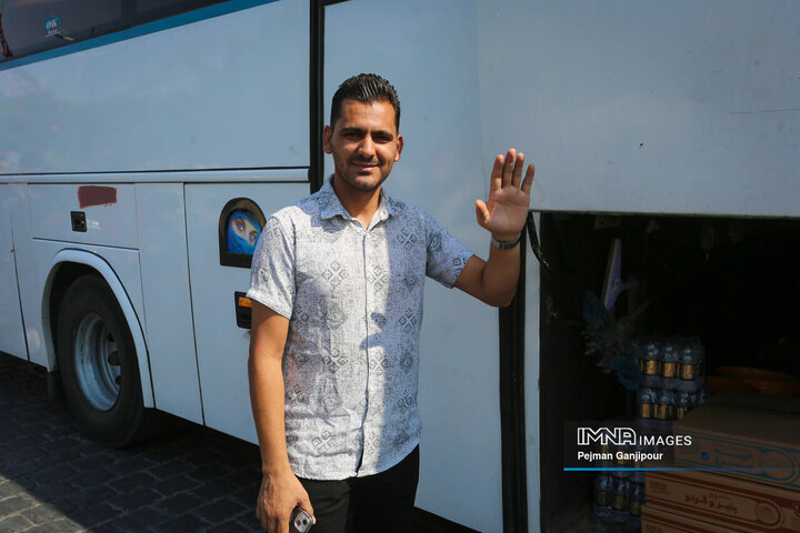 آیین بدرقه خادمان شهرداری اصفهان در اربعین حسینی به کربلا