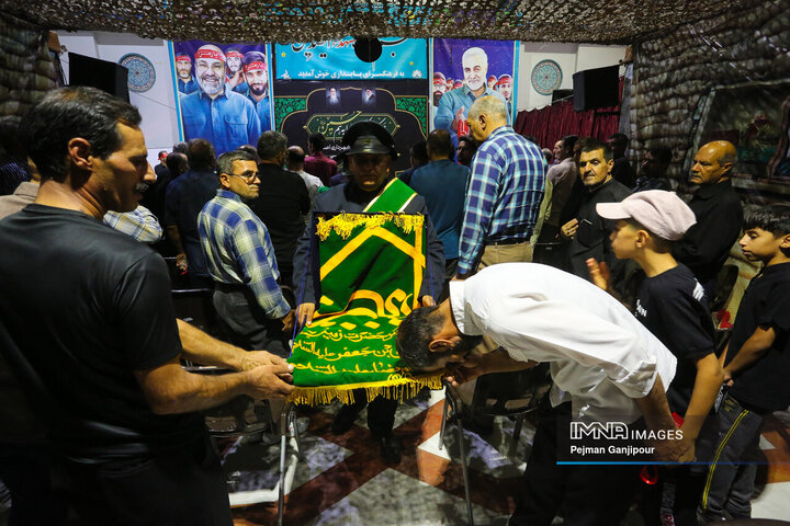 آیین بدرقه خادمان شهرداری اصفهان در اربعین حسینی به کربلا