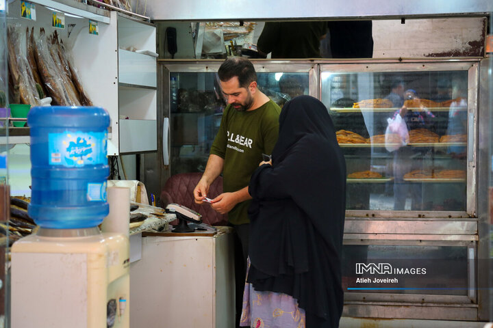 بازار ماهی فروشان لنگرود