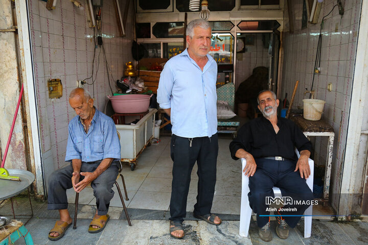 بازار ماهی فروشان لنگرود