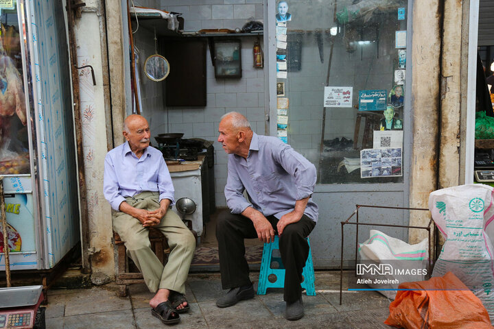 بازار ماهی فروشان لنگرود