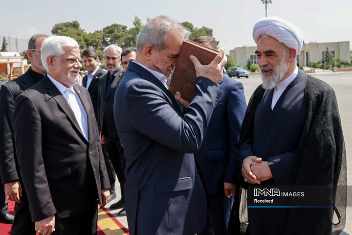 عزیمت به لاهور