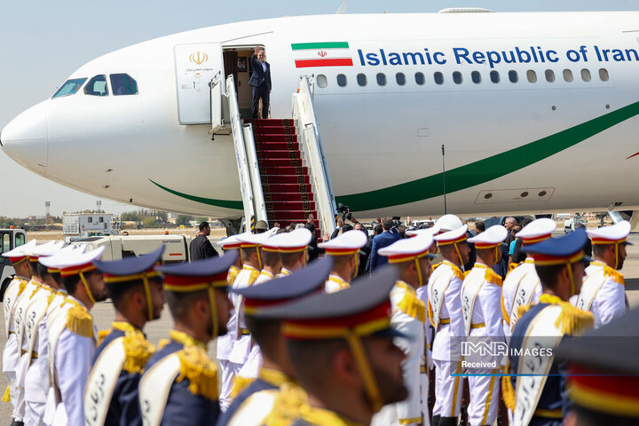 عزیمت به لاهور