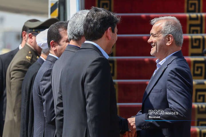 عزیمت به لاهور