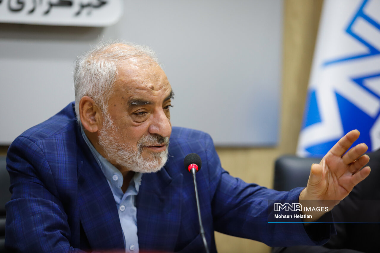 یک سال بعد، لبنان هنوز با یاد نصرالله نفس میکشد