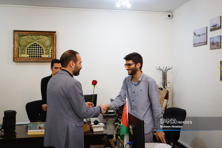 حضور مدیر منطقه 9 شهرداری اصفهان در خبرگزاری ایمنا