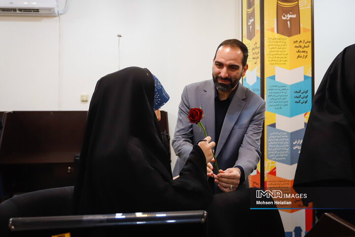 حضور مدیر منطقه 9 شهرداری اصفهان در خبرگزاری ایمنا