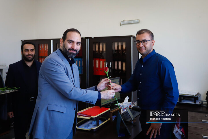 حضور مدیر منطقه 9 شهرداری اصفهان در خبرگزاری ایمنا