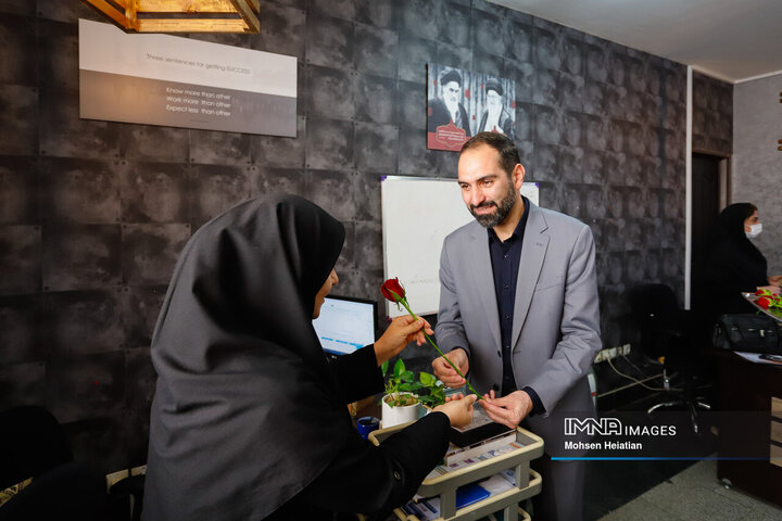 حضور مدیر منطقه 9 شهرداری اصفهان در خبرگزاری ایمنا