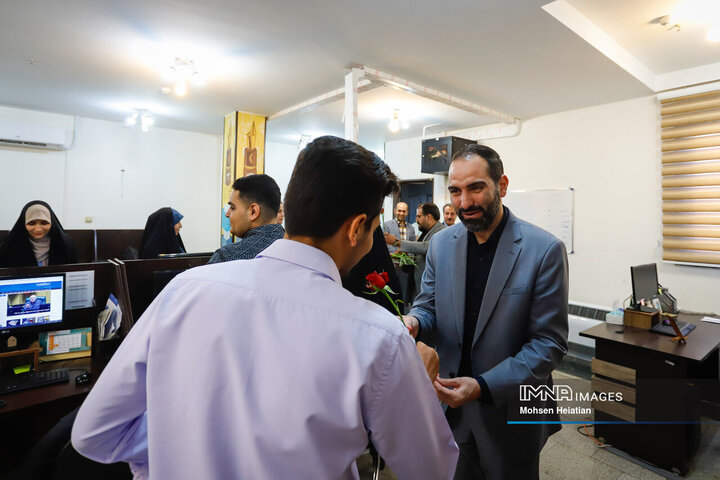 حضور مدیر منطقه 9 شهرداری اصفهان در خبرگزاری ایمنا