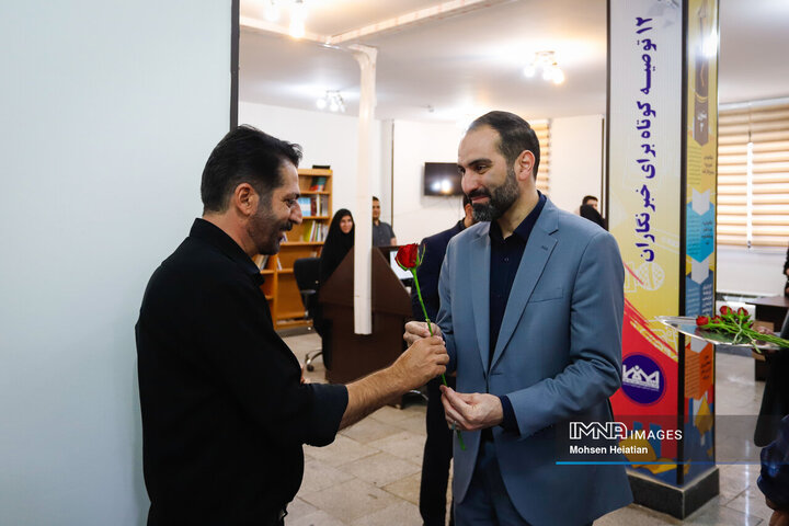 حضور مدیر منطقه 9 شهرداری اصفهان در خبرگزاری ایمنا