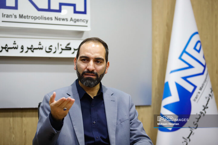 حضور مدیر منطقه 9 شهرداری اصفهان در خبرگزاری ایمنا