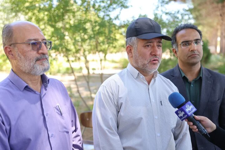 توسعه تولید و رفع موانع کارآفرینان اولویت مدیریت استان است