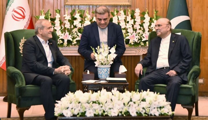 پزشکیان: ایران و پاکستان دوست روزهای سخت یکدیگر هستند پزشکیان: ایران و پاکستان دوست روزهای سخت یکدیگر هستند