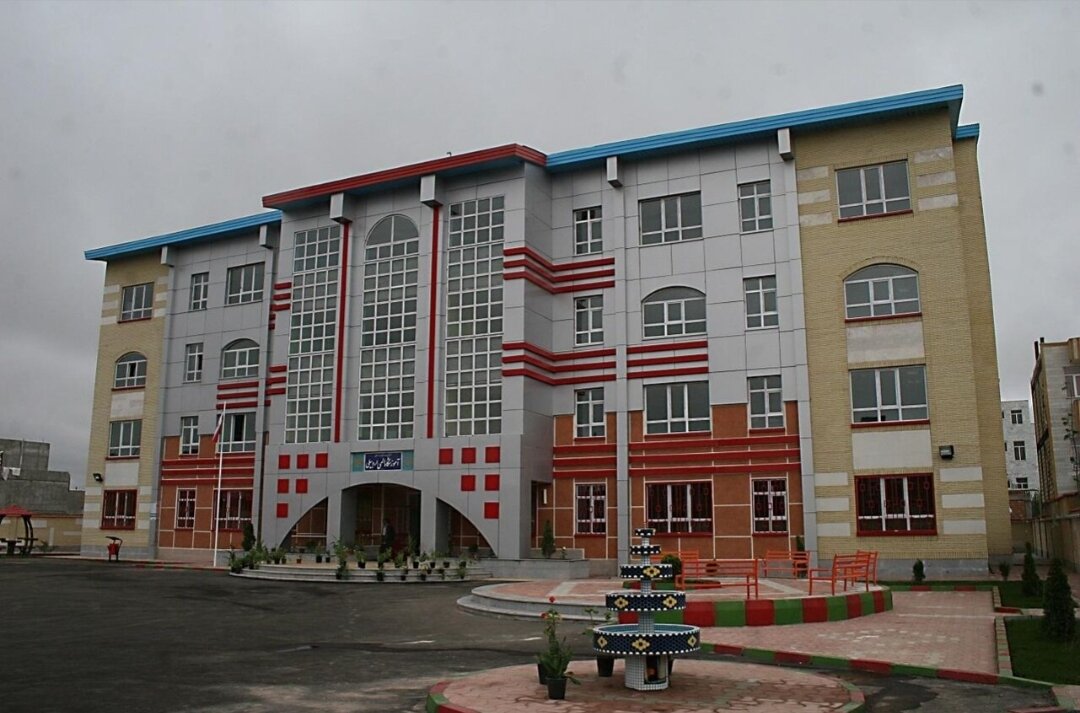 از پویش ایران سرافراز در مدارس تا ساخت ۳۲ مدرسه اولیا در کشور