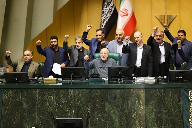 تکلیف دولت به حمایت از ایرانیان خارج از کشور؛ قدردانی از رزمندگان یمنی