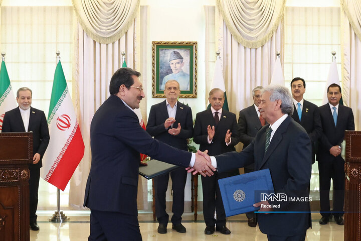 نشست مشترک هیئت‌های عالی‌رتبه ایران و پاکستان