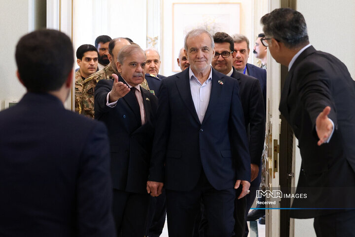 نشست مشترک هیئت‌های عالی‌رتبه ایران و پاکستان