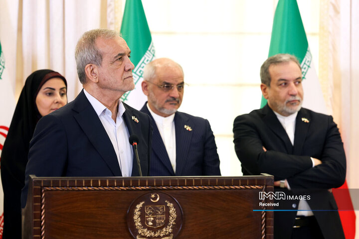 نشست مشترک هیئت‌های عالی‌رتبه ایران و پاکستان