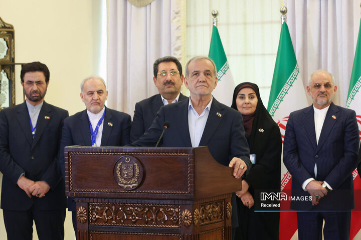 نشست مشترک هیئت‌های عالی‌رتبه ایران و پاکستان