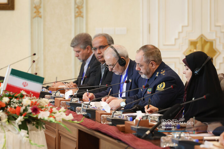 نشست مشترک هیئت‌های عالی‌رتبه ایران و پاکستان