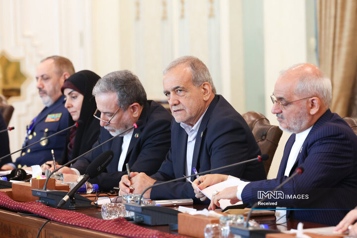 نشست مشترک هیئت‌های عالی‌رتبه ایران و پاکستان