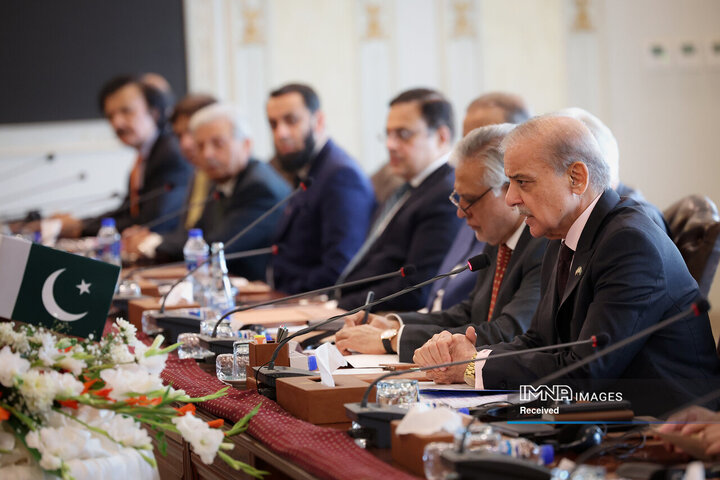 نشست مشترک هیئت‌های عالی‌رتبه ایران و پاکستان