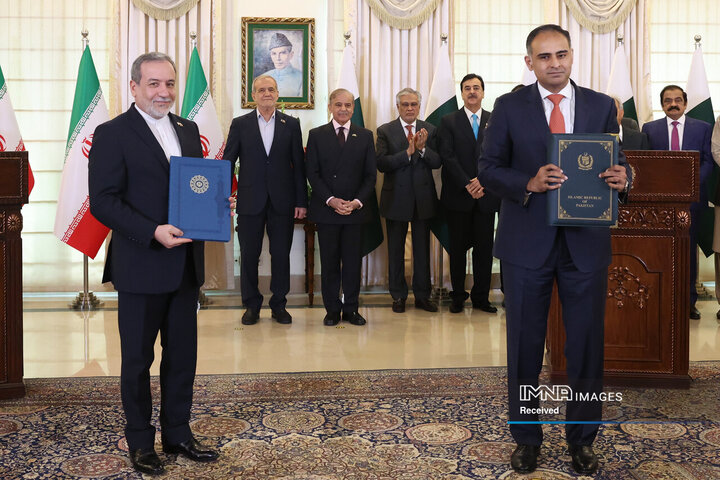 نشست مشترک هیئت‌های عالی‌رتبه ایران و پاکستان