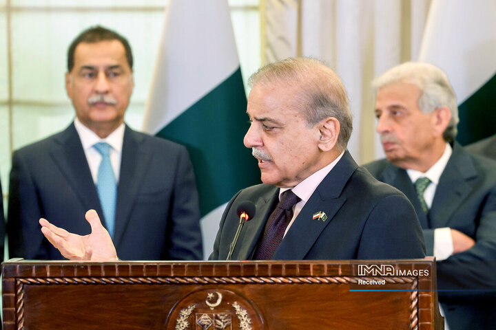 نشست مشترک هیئت‌های عالی‌رتبه ایران و پاکستان