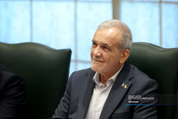 دیدار روسای مجلس سنا و ملی پاکستان با رئیس جمهور