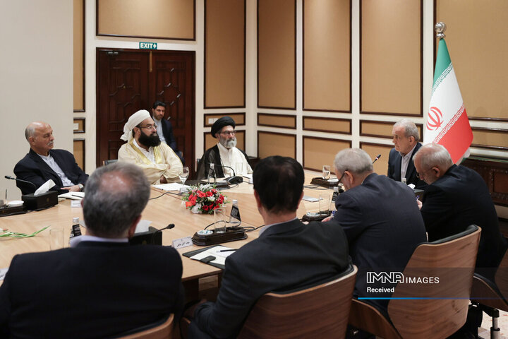 دیدار با جمعی از علمای اهل تشیع و تسنن پاکستان