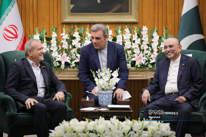 دیدار روسای جمهور ایران و پاکستان