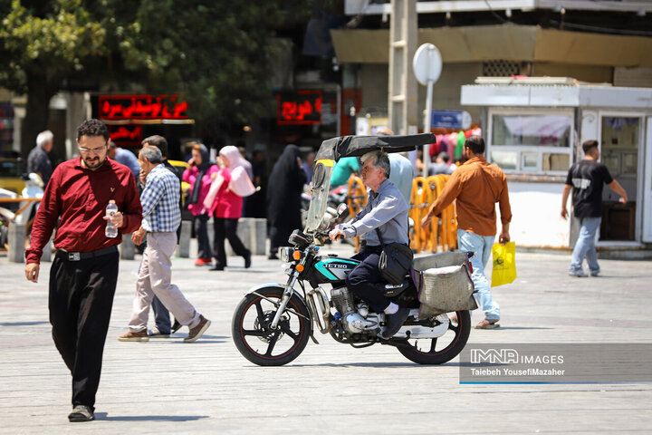 یکه تازی گرما در چله تابستان